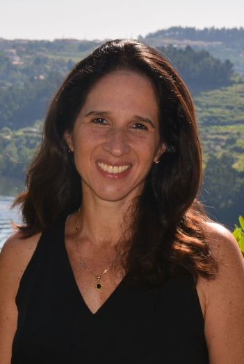 NATALIA HOLLANDER
